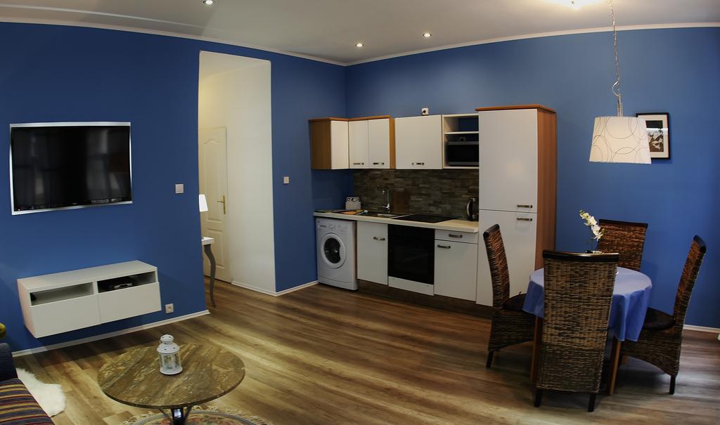 Apartman Lukas كارلوفي فاري المظهر الخارجي الصورة