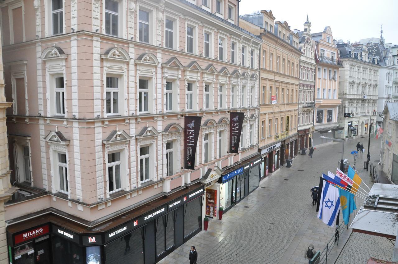 Apartman Lukas كارلوفي فاري المظهر الخارجي الصورة